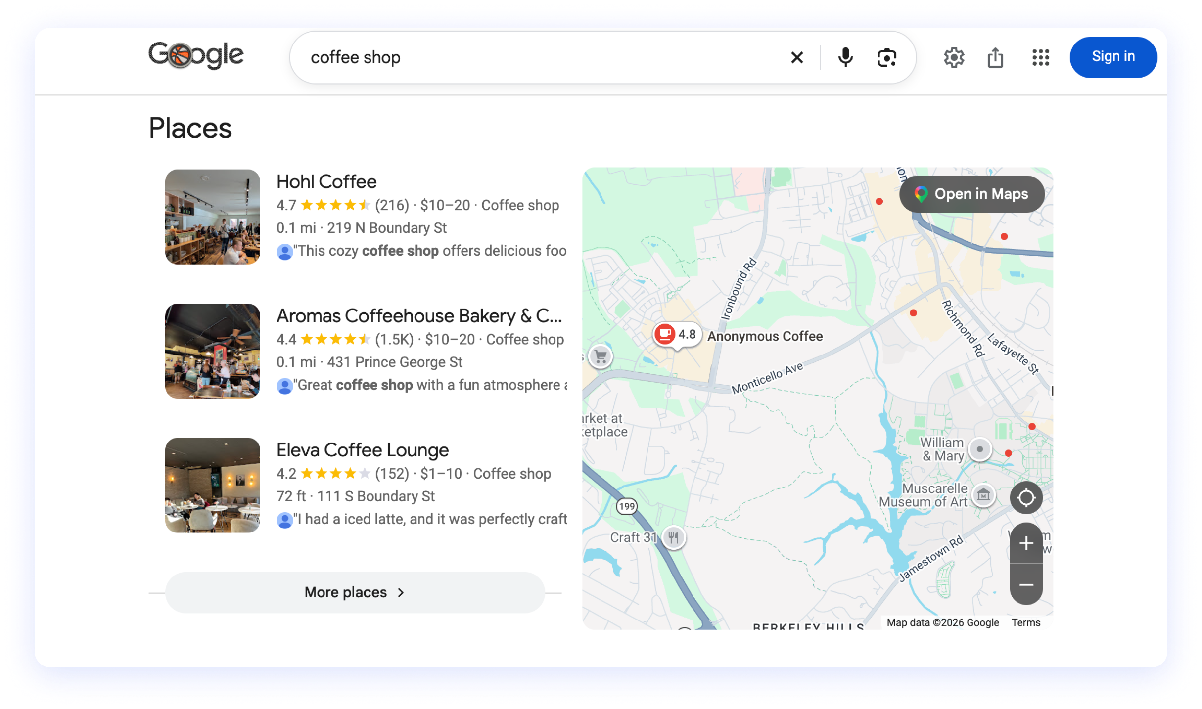 Google-Ergebnisse für „coffee shop“, eine Phrase ganz ohne Ortsangabe, die trotzdem ein Local Pack mit Cafés in der Nähe liefert.